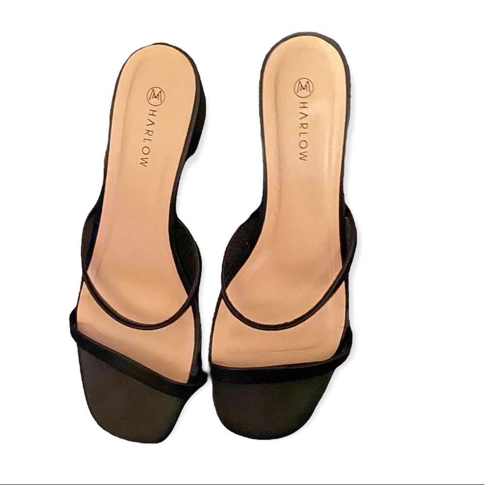 BLACK STRAPPY HEELED SANDALS